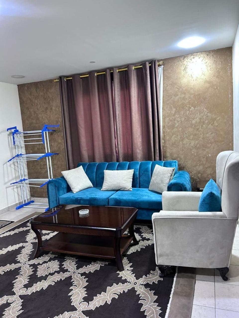 Robou Al Sharq Aparthotel Amman Ngoại thất bức ảnh