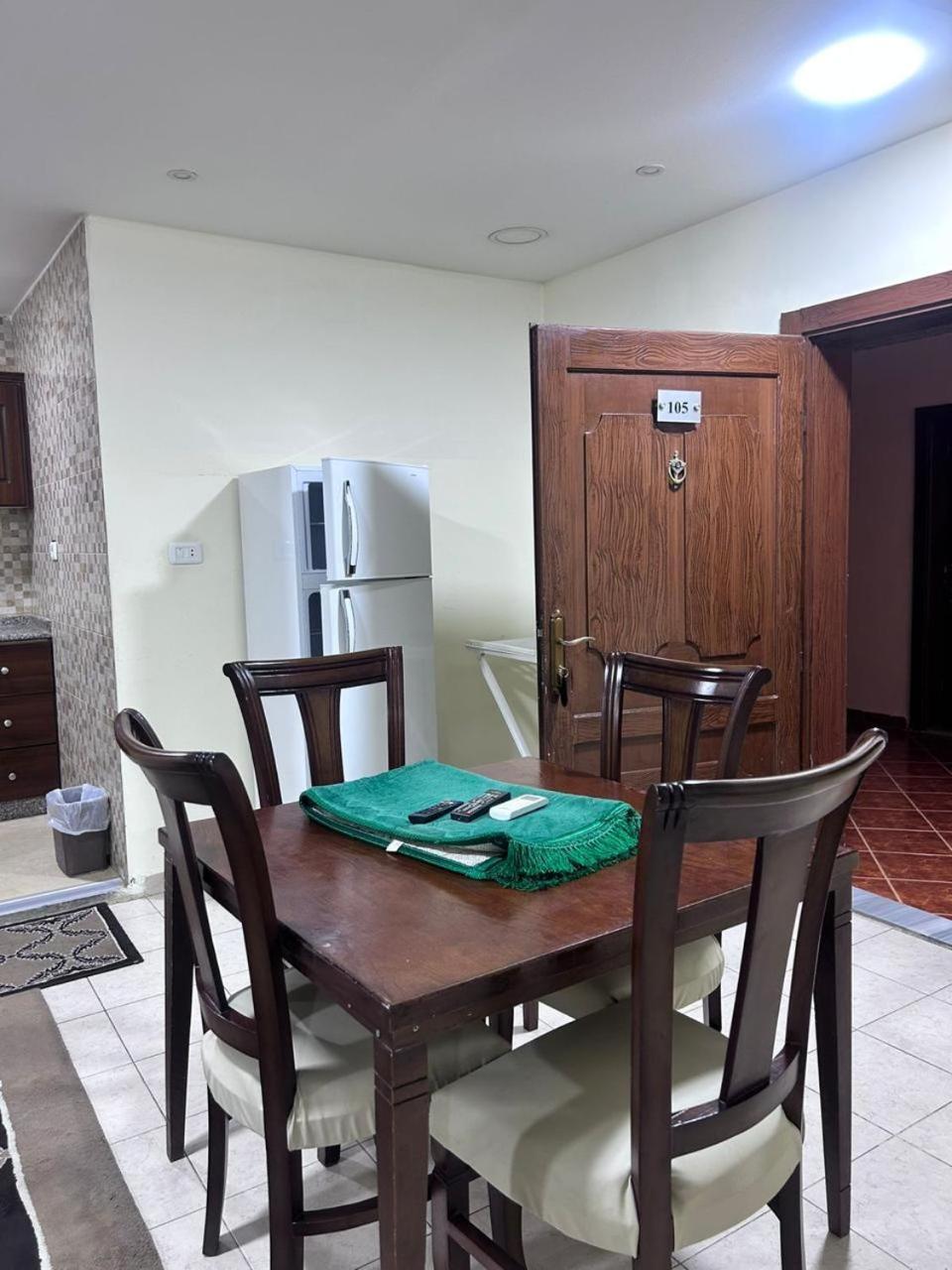 Robou Al Sharq Aparthotel Amman Ngoại thất bức ảnh