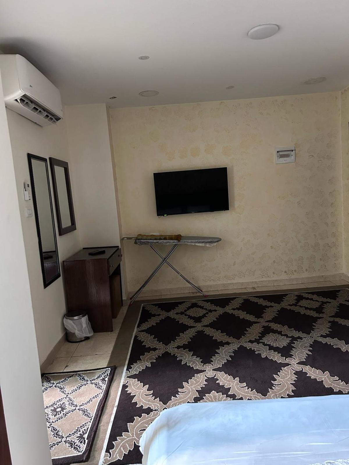 Robou Al Sharq Aparthotel Amman Ngoại thất bức ảnh