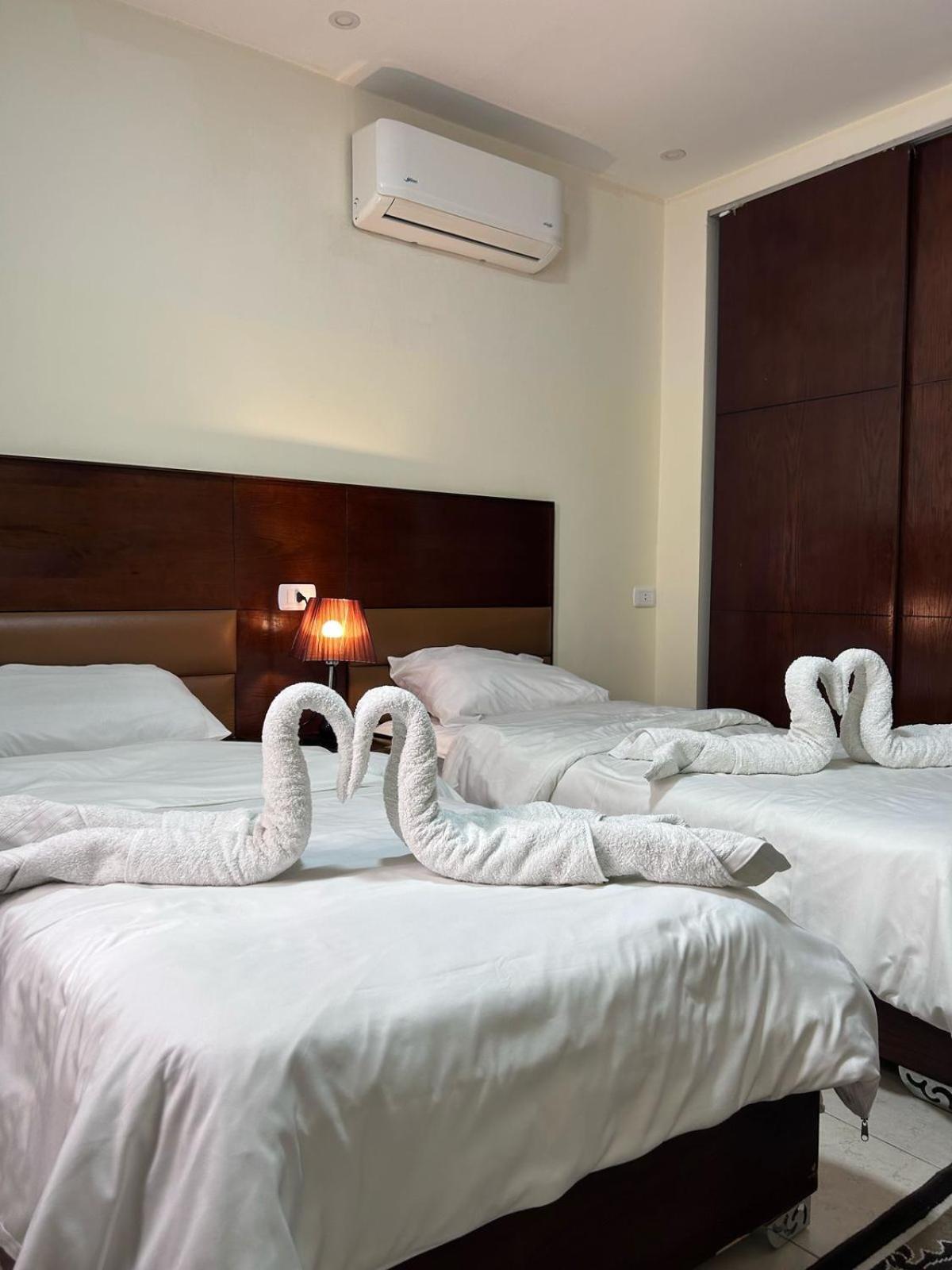 Robou Al Sharq Aparthotel Amman Ngoại thất bức ảnh