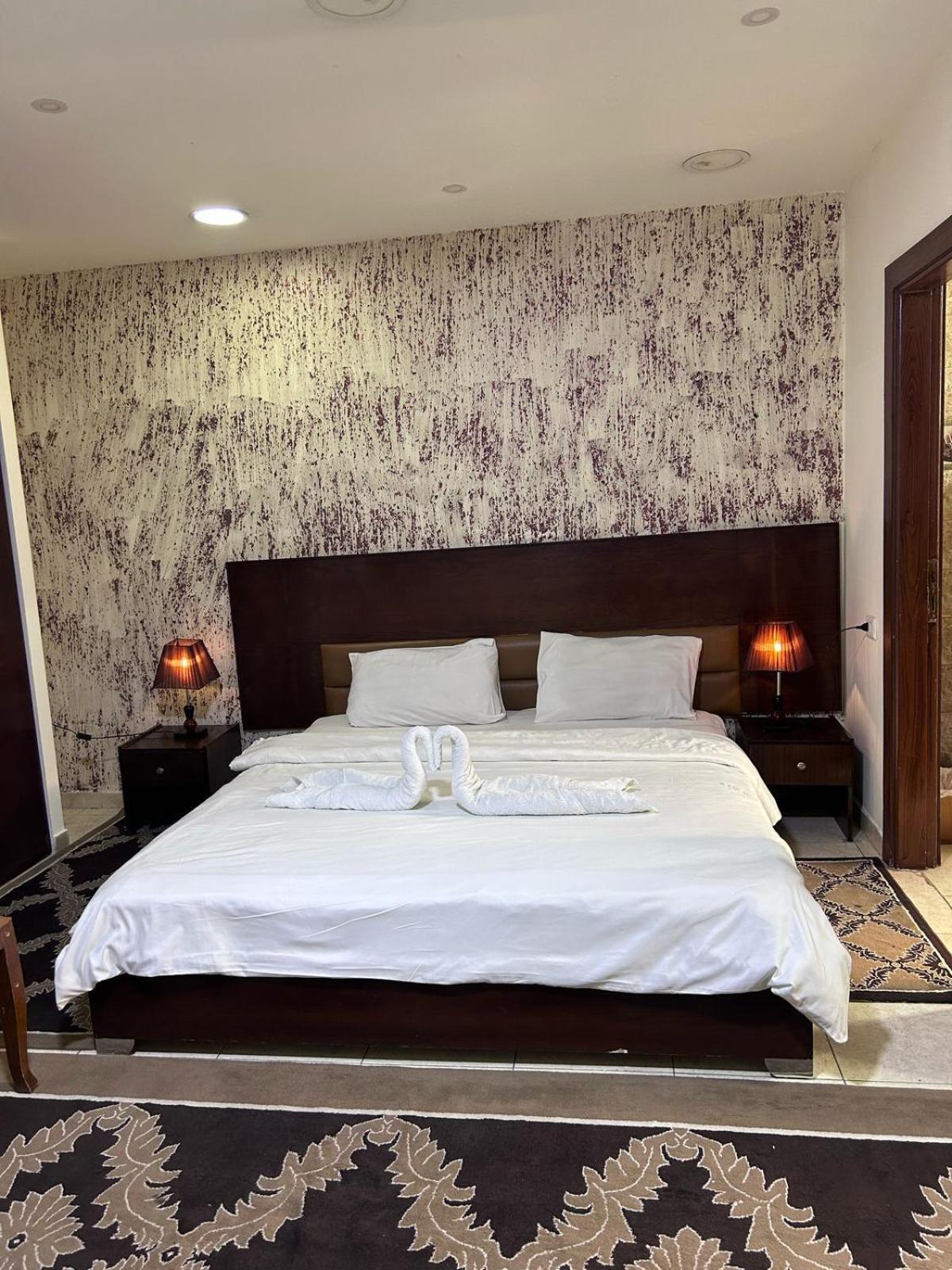 Robou Al Sharq Aparthotel Amman Ngoại thất bức ảnh