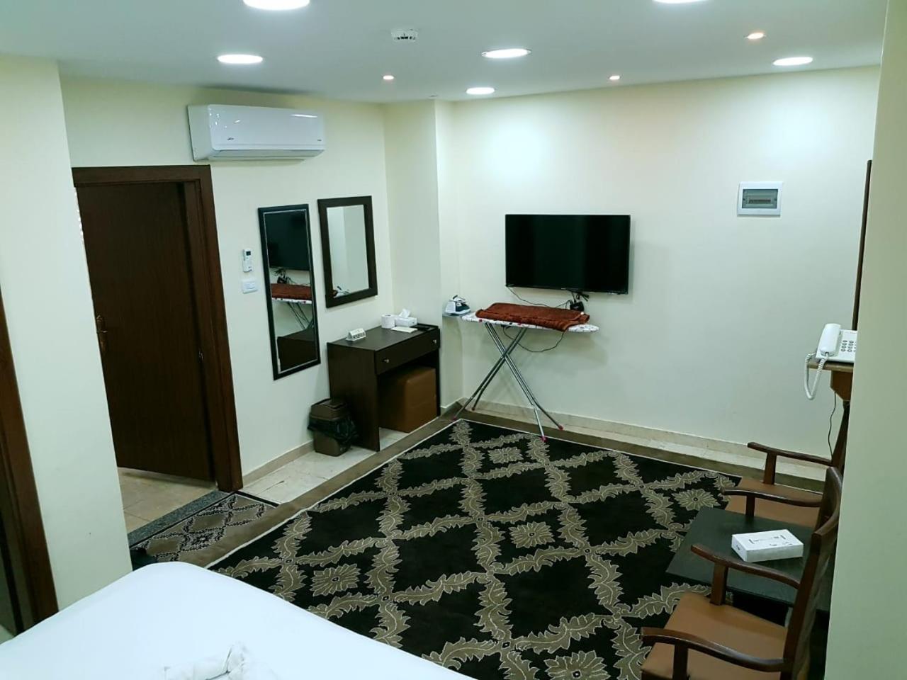 Robou Al Sharq Aparthotel Amman Ngoại thất bức ảnh