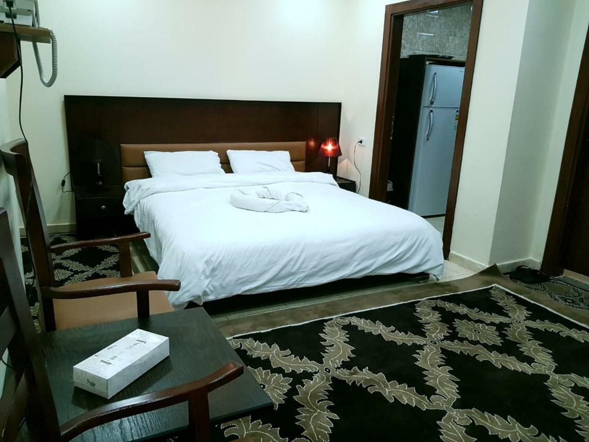 Robou Al Sharq Aparthotel Amman Ngoại thất bức ảnh